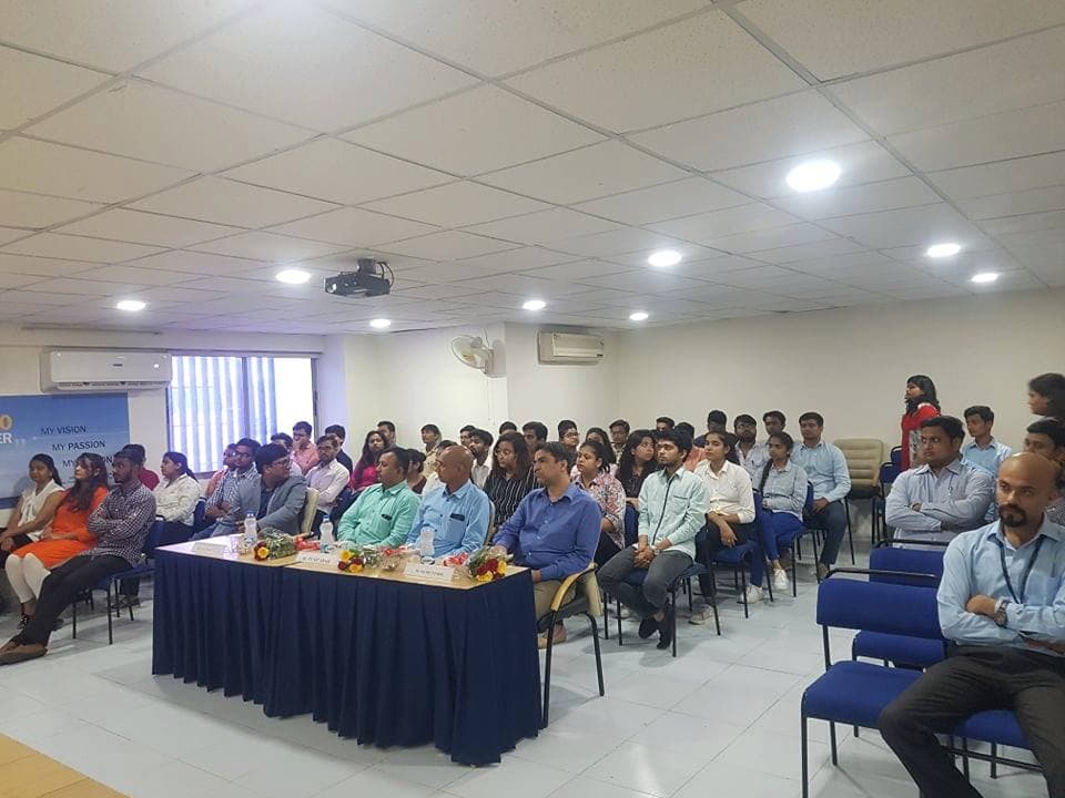 Amity Global Business School Ahmedabad Industry Oriented Curriculum photo 10